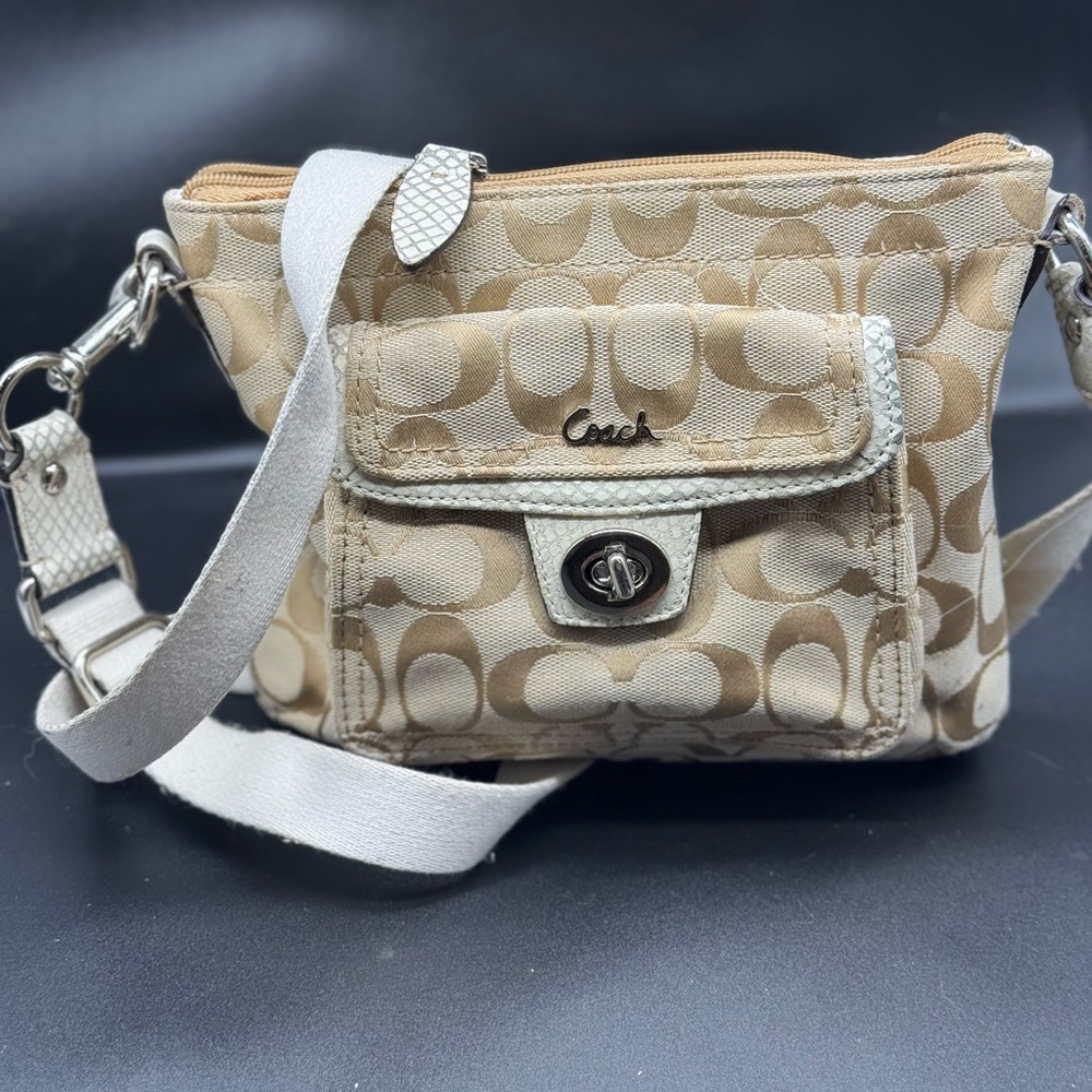 Coach Penelope turnlock signature crossbody bag